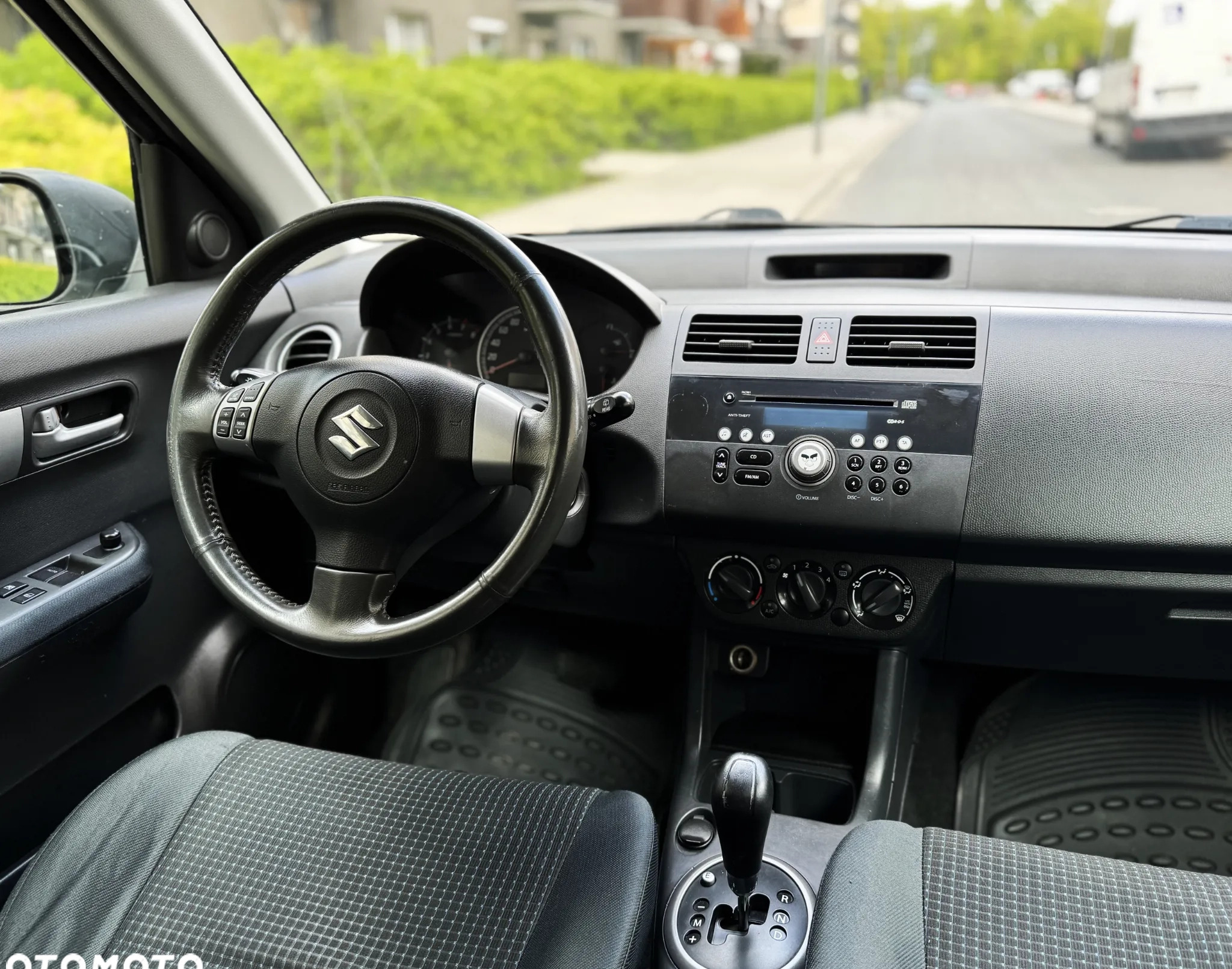 Suzuki Swift cena 14999 przebieg: 229000, rok produkcji 2005 z Warszawa małe 326
